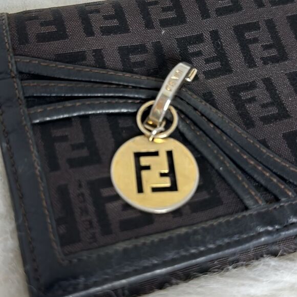 💯Authentic Fendi Long Bi-fold Wallet🍀 - Picture 6 of 12
